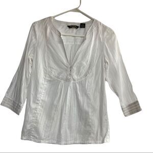 EDDIE BAUER, Women’s white top, Sz XS,